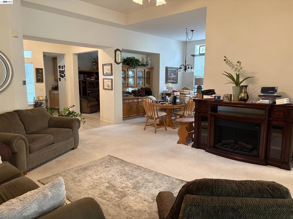 395 Grenadier Way, Brentwood (CC), CA 94513