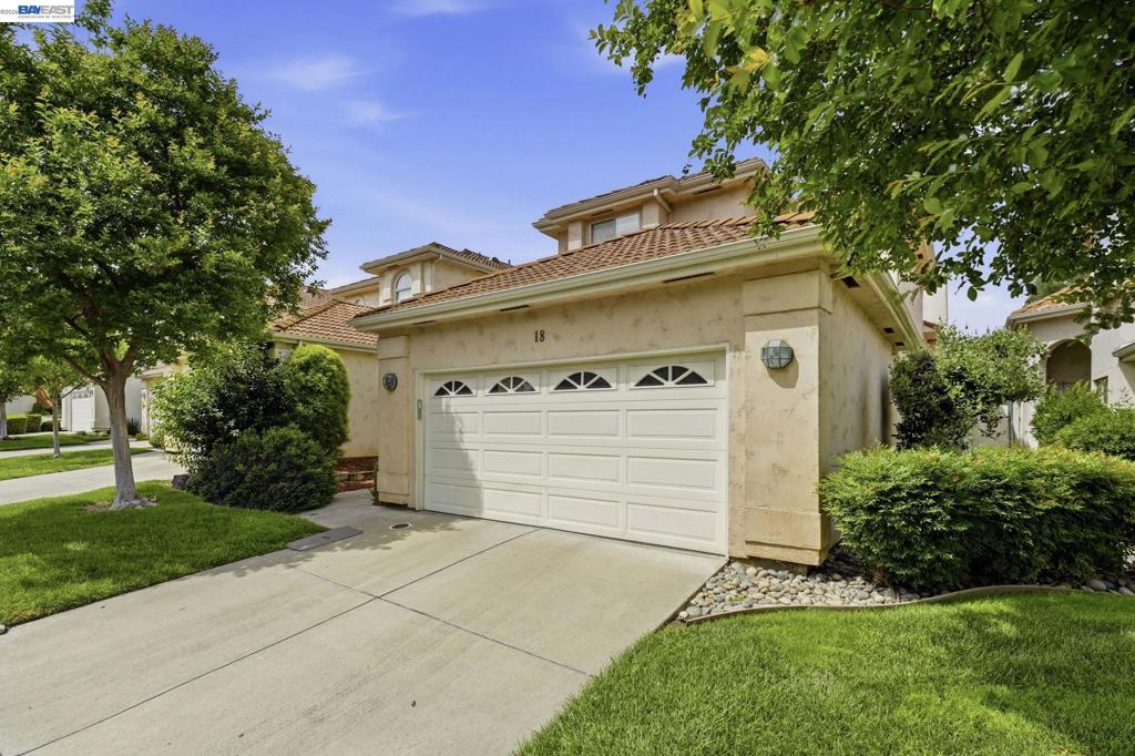 1500 Scenic Dr, Modesto, CA 95355