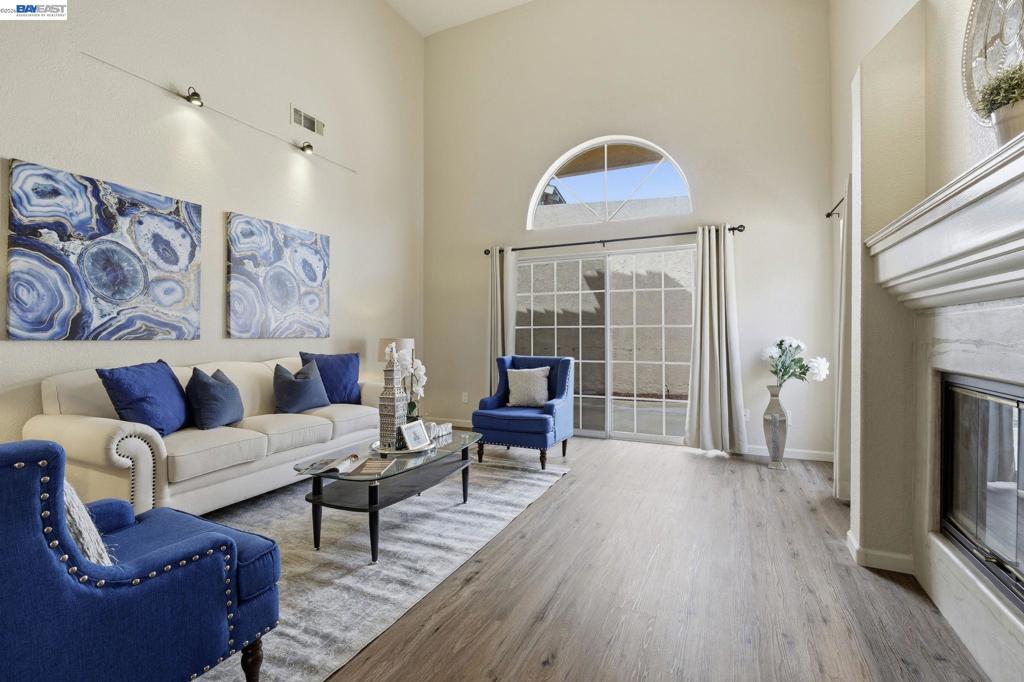 1500 Scenic Dr, Modesto, CA 95355