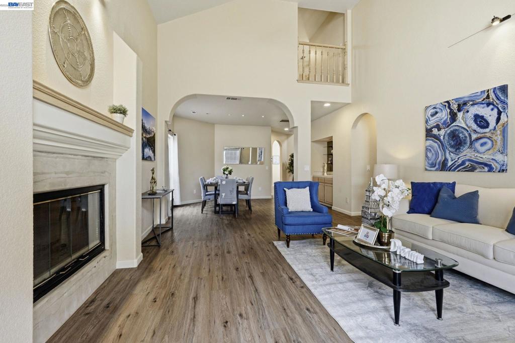 1500 Scenic Dr, Modesto, CA 95355