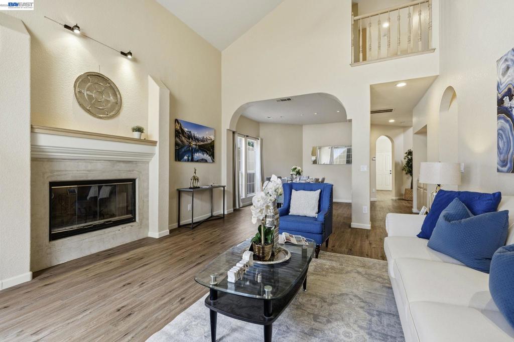 1500 Scenic Dr, Modesto, CA 95355