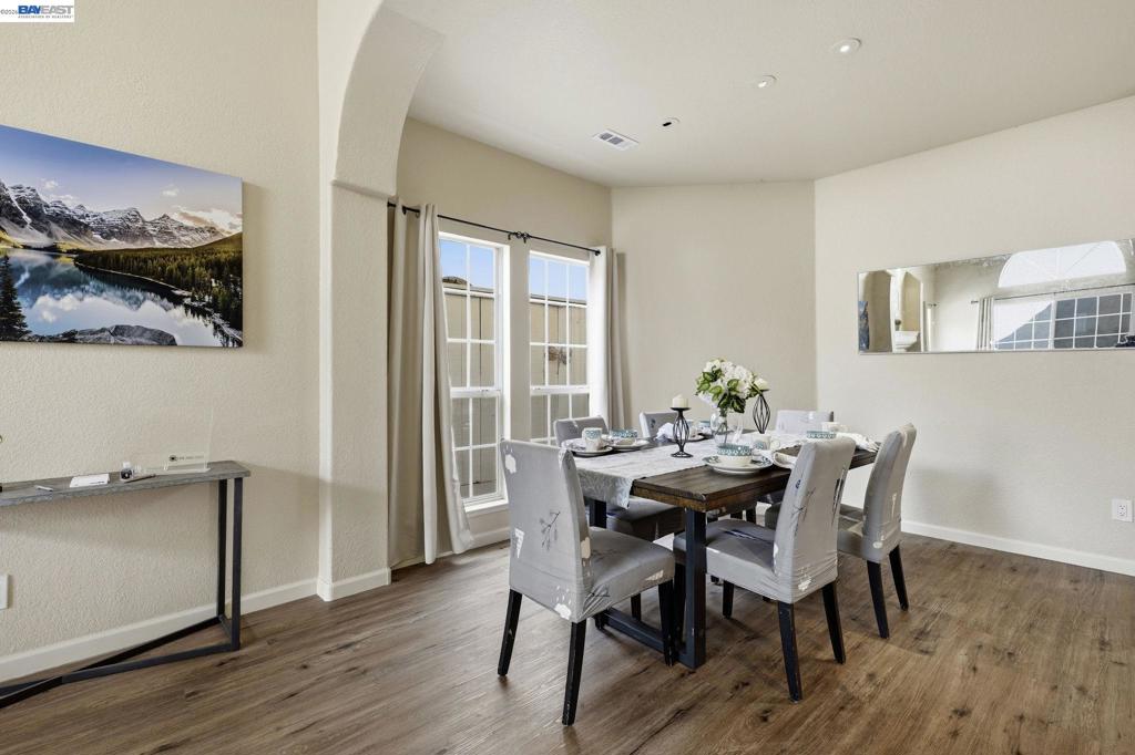 1500 Scenic Dr, Modesto, CA 95355