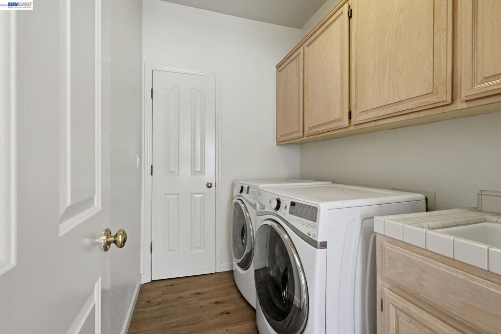 1500 Scenic Dr, Modesto, CA 95355