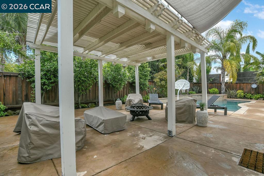 988 Country Glen Ln, Brentwood (CC), CA 94513