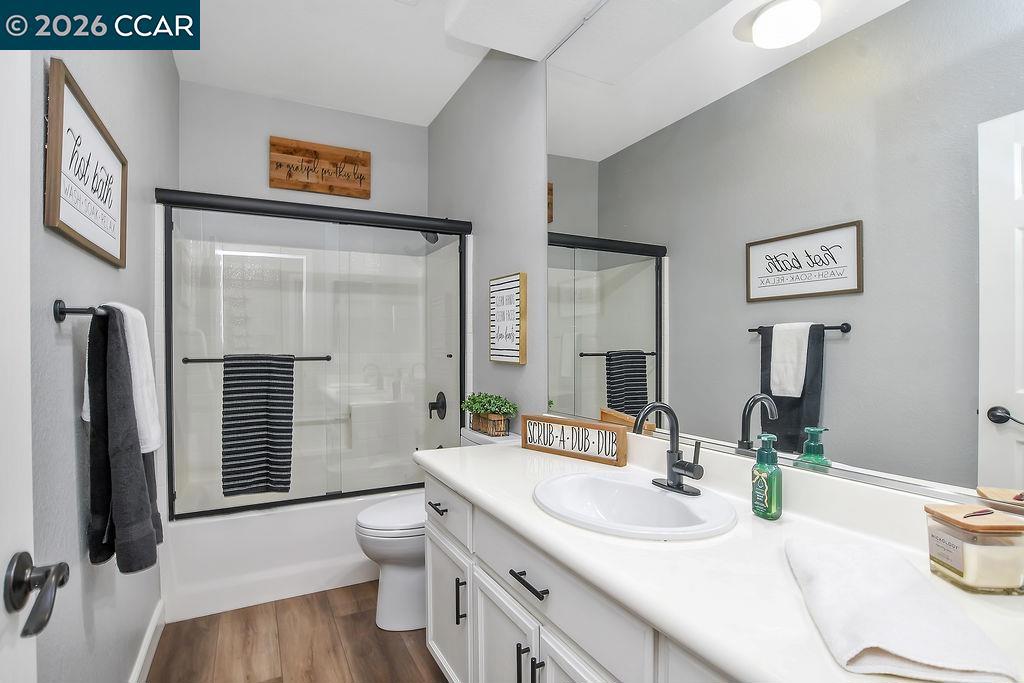 988 Country Glen Lane, Brentwood (CC), CA 94513