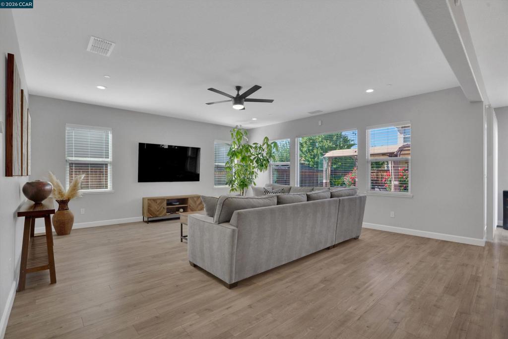 351 Bloomington Ln, Brentwood (CC), CA 94513