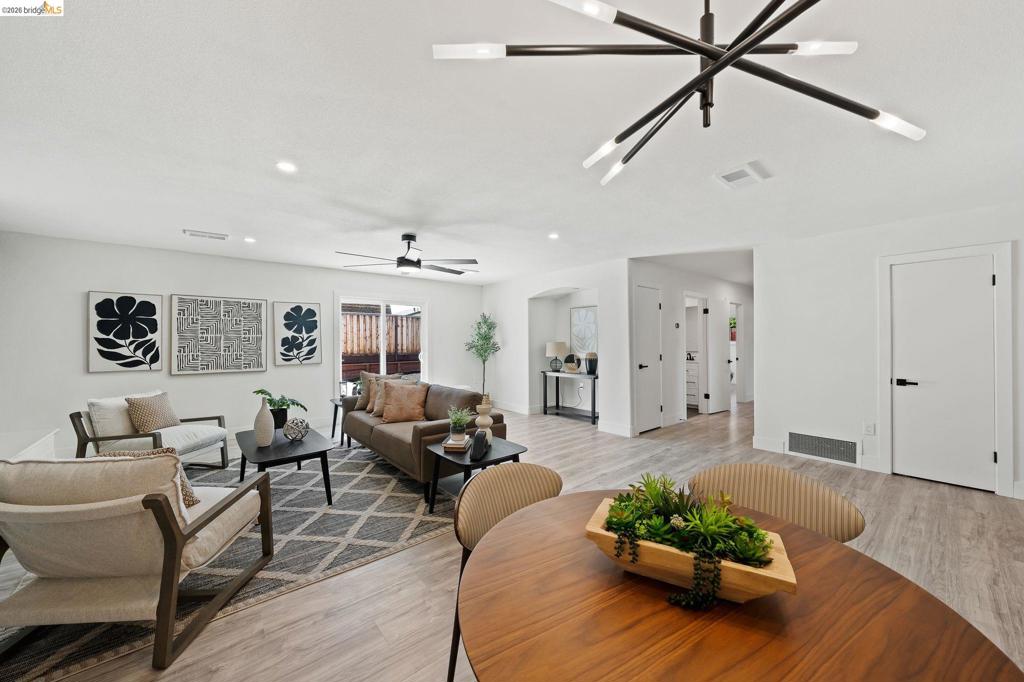 766 Oak St, Brentwood (CC), CA 94513