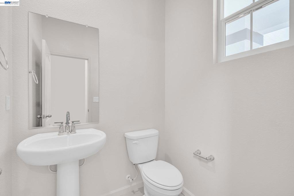 3134 Feather Rd, Manteca, CA 95337