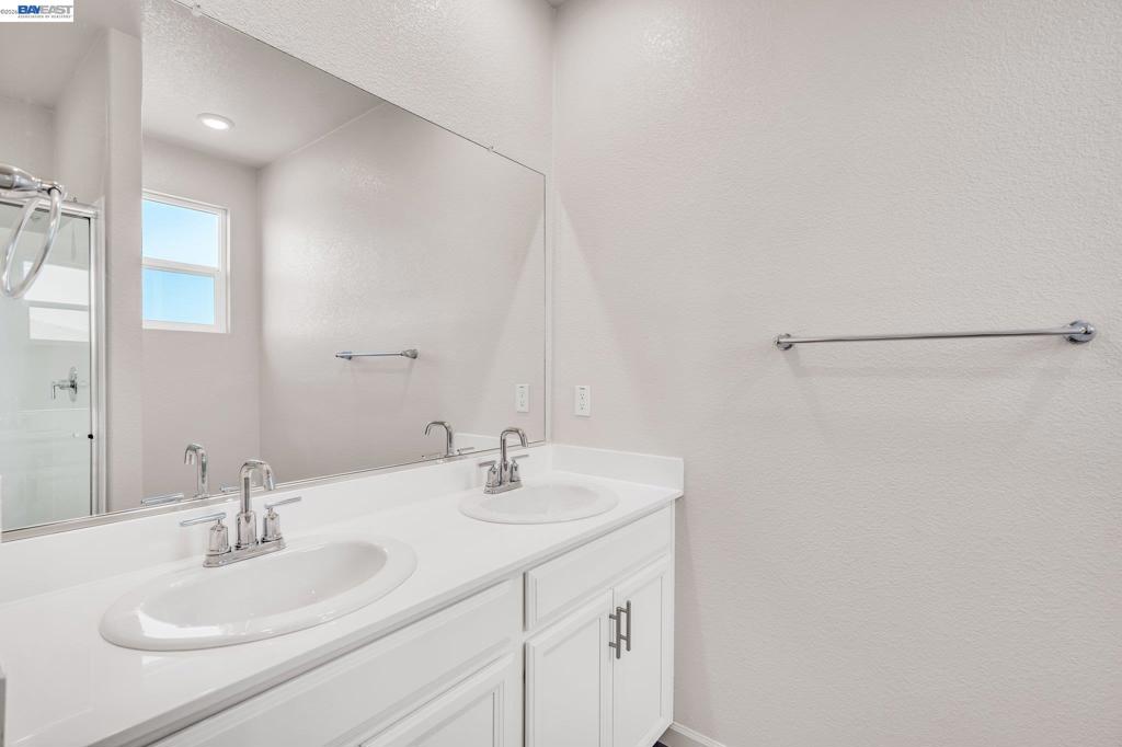 3134 Feather Rd, Manteca, CA 95337