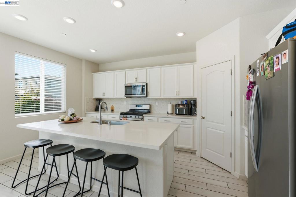 3134 Feather Rd, Manteca, CA 95337
