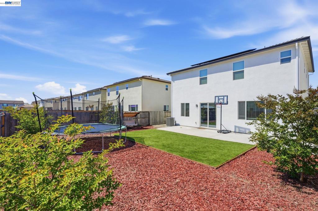 3134 Feather Rd, Manteca, CA 95337