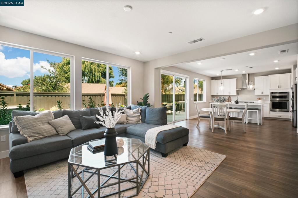 163 Canary Creek Way, Brentwood (CC), CA 94513