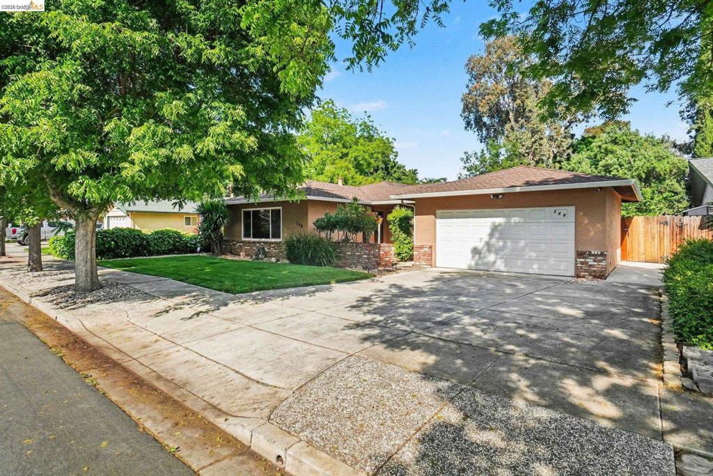 340 Sherwood Dr, Brentwood (CC), CA 94513