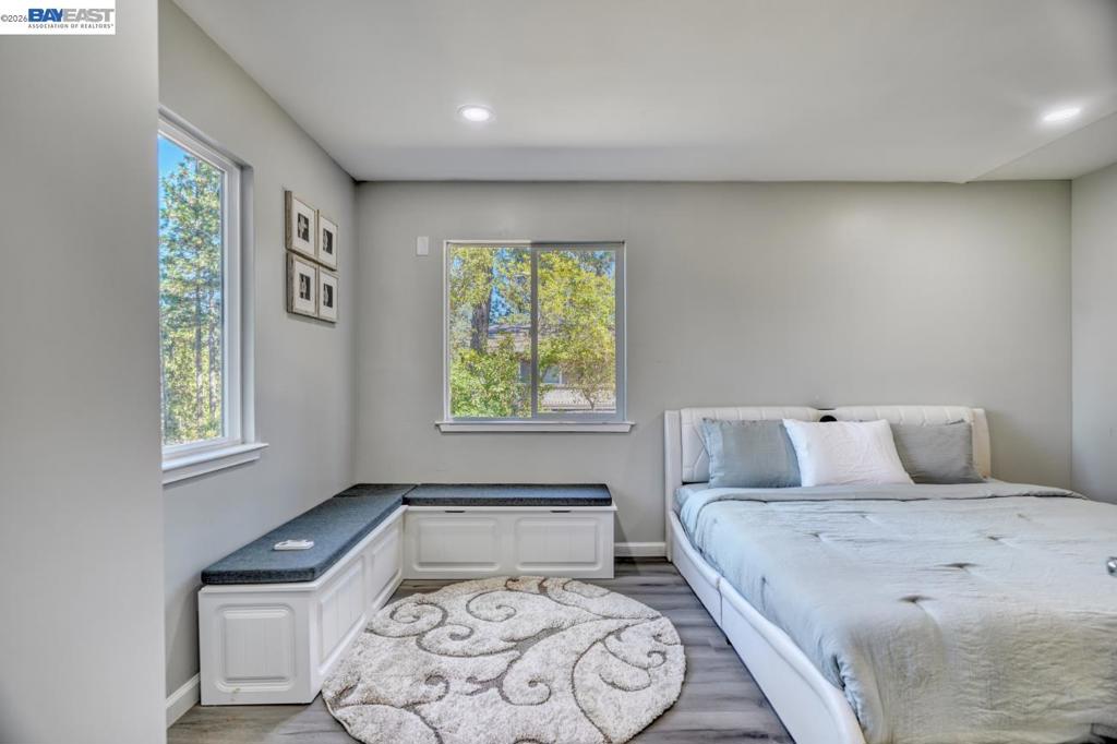 12017 Hillhurst Cir, Groveland, CA 95321