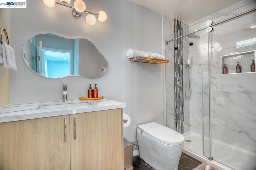 12017 Hillhurst Cir, Groveland, CA 95321