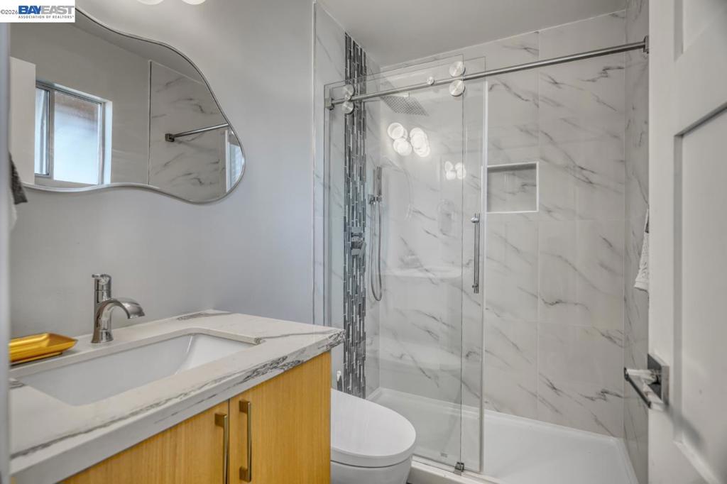 12017 Hillhurst Cir, Groveland, CA 95321