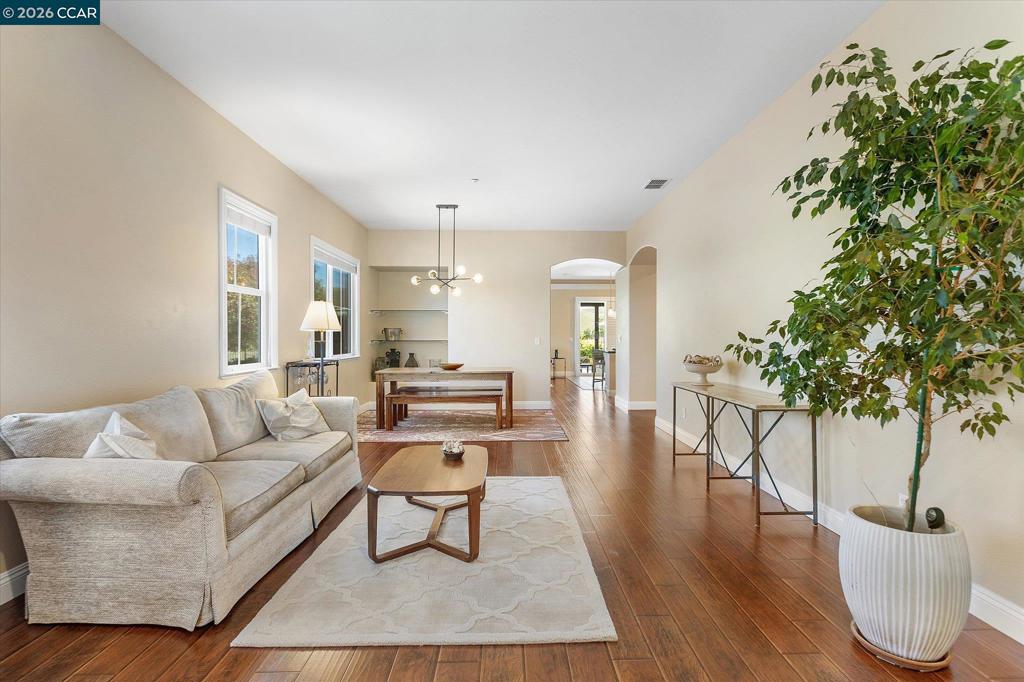 2400 Spyglass Dr., Brentwood (CC), CA 94513