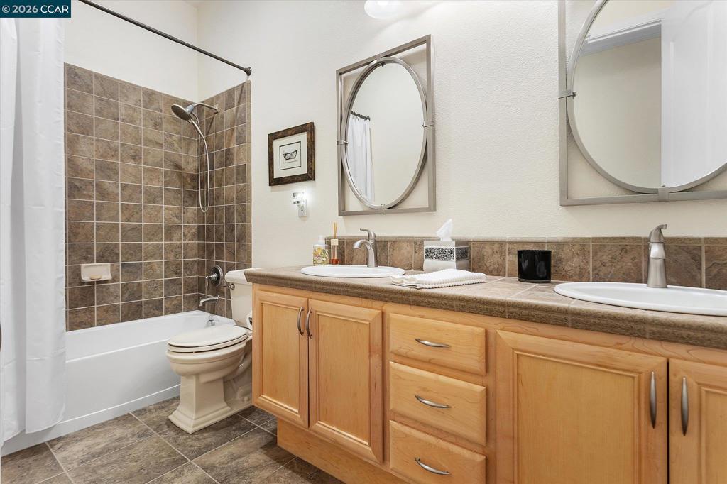 2400 Spyglass Dr., Brentwood (CC), CA 94513