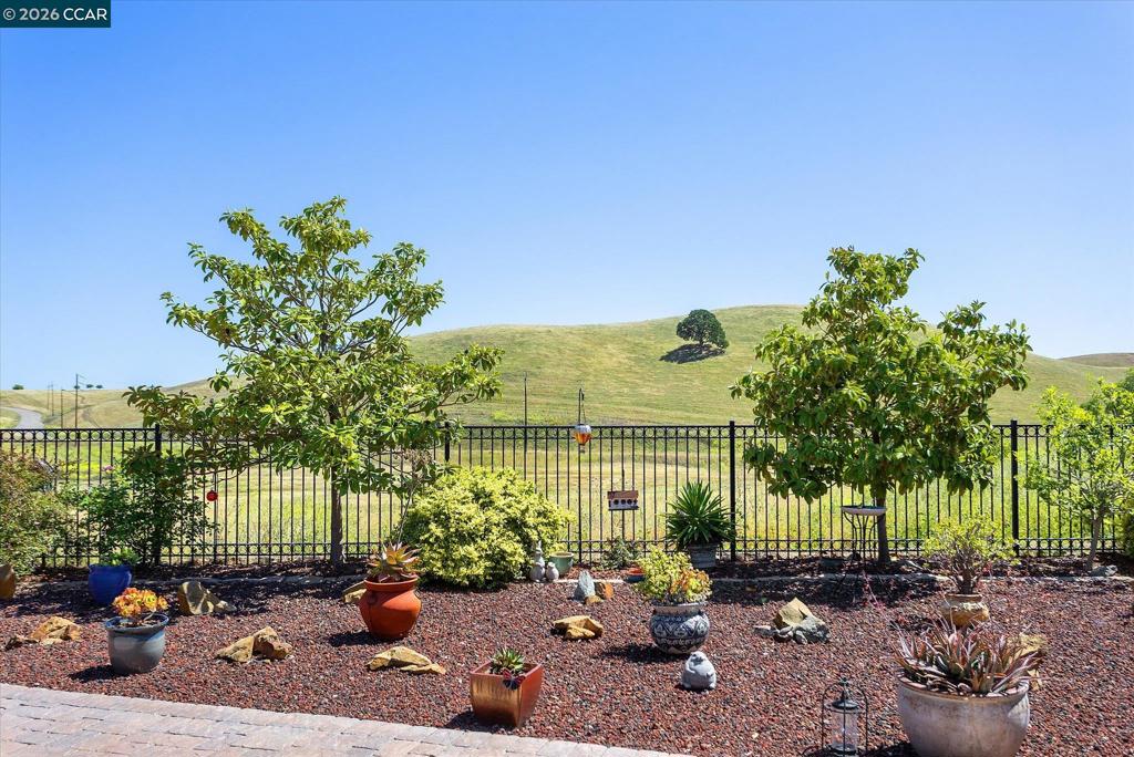 2400 Spyglass Dr., Brentwood (CC), CA 94513