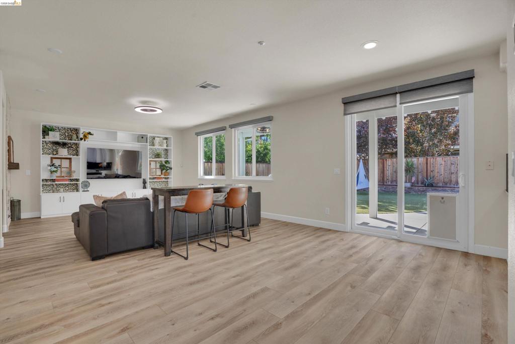 188 Continente Ave, Brentwood (CC), CA 94513-1968