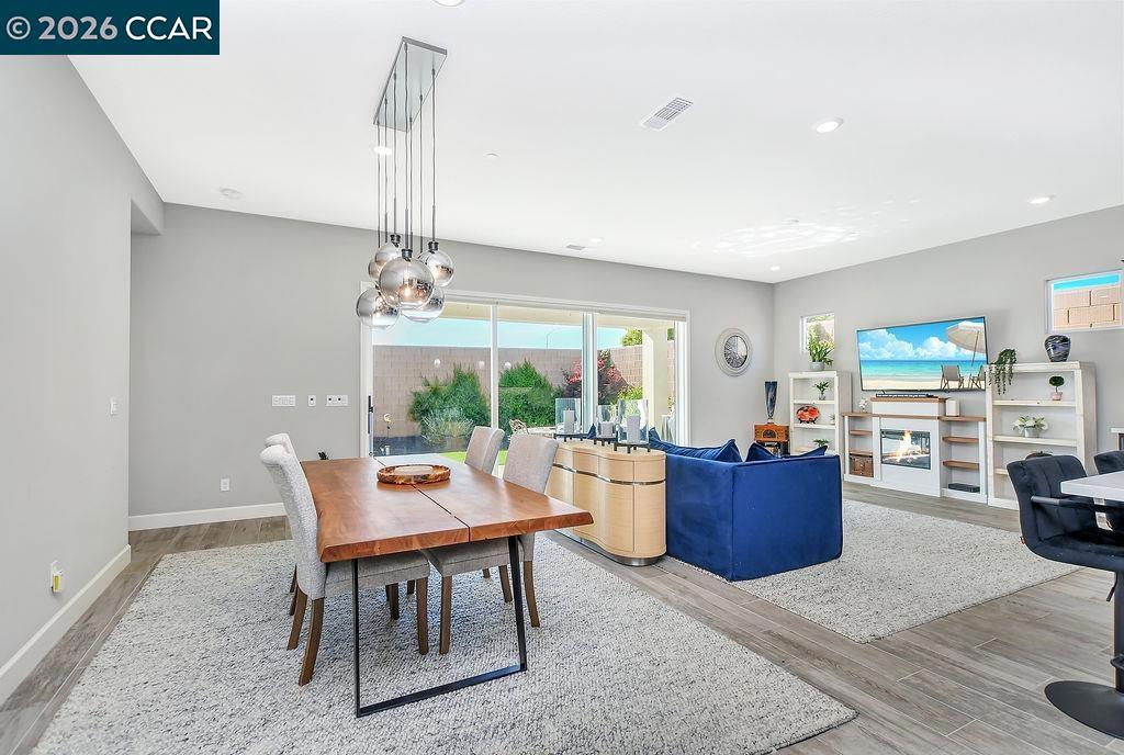 208 Chinook Dr, Brentwood (CC), CA 94513