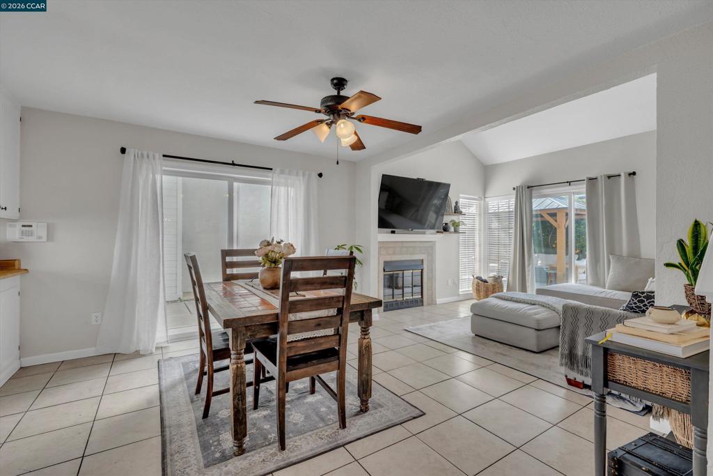 400 Grovewood Loop, Brentwood (CC), CA 94513