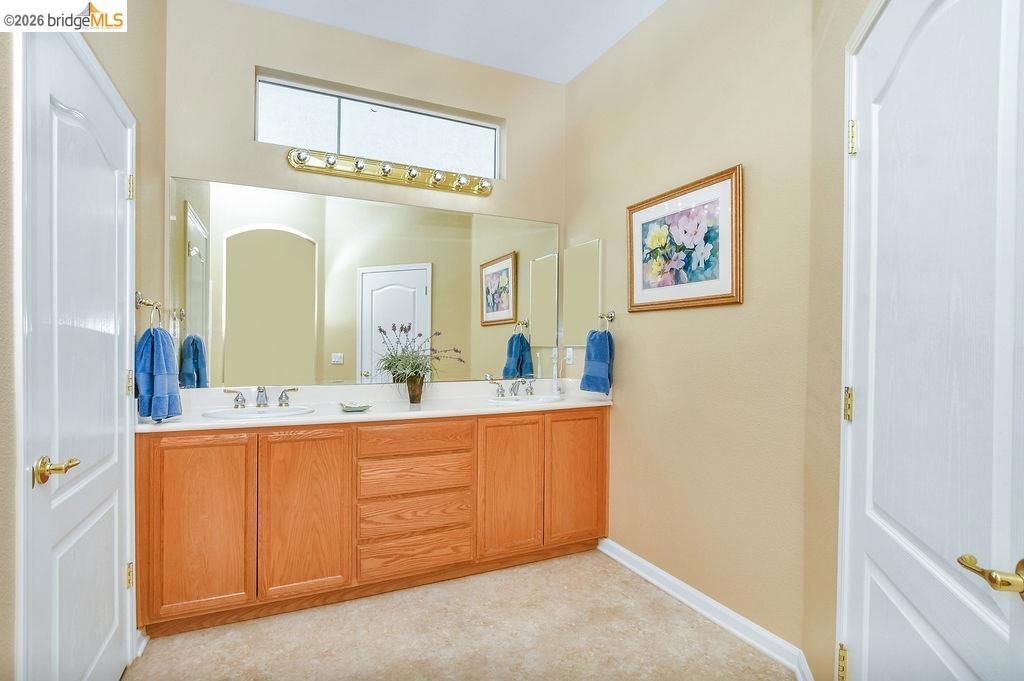 972 Centennial Dr, Brentwood (CC), CA 94513