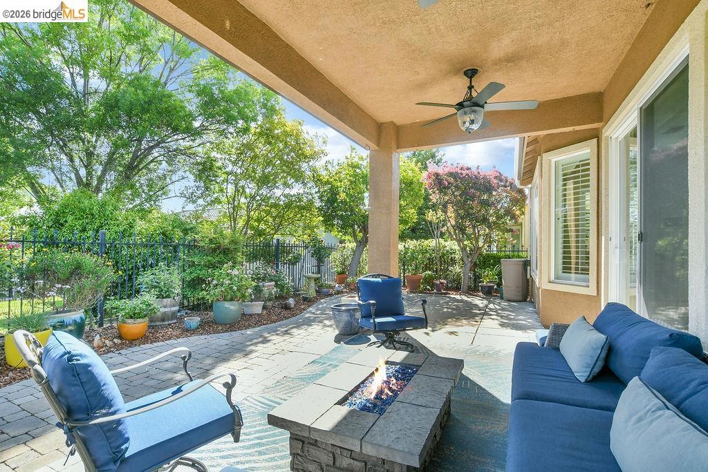 972 Centennial Dr, Brentwood (CC), CA 94513