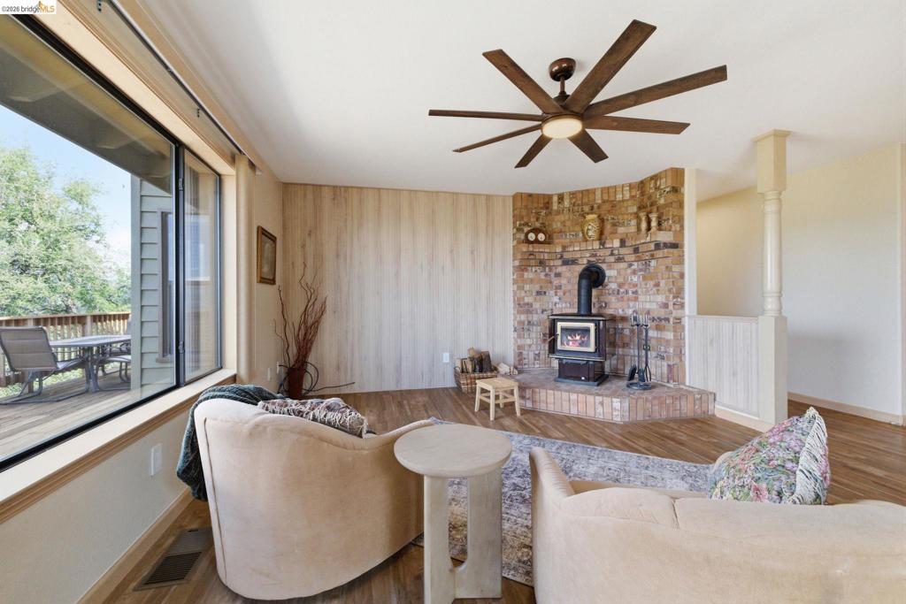 16592 Parkridge Ave, Sonora, CA 95370