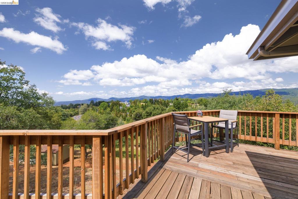 16592 Parkridge Ave, Sonora, CA 95370