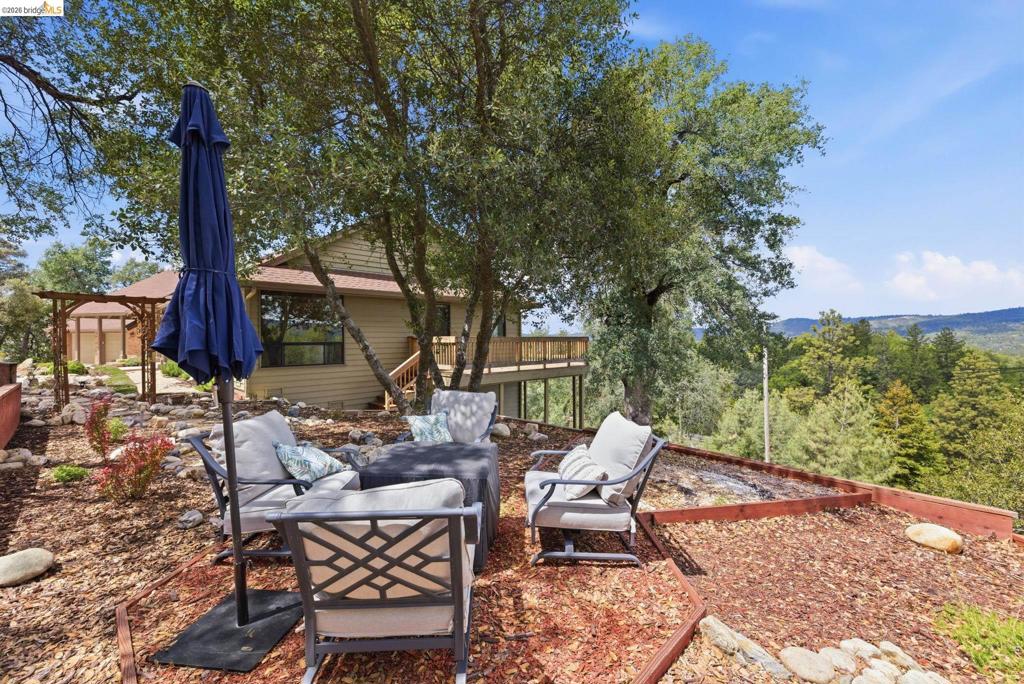 16592 Parkridge Ave, Sonora, CA 95370