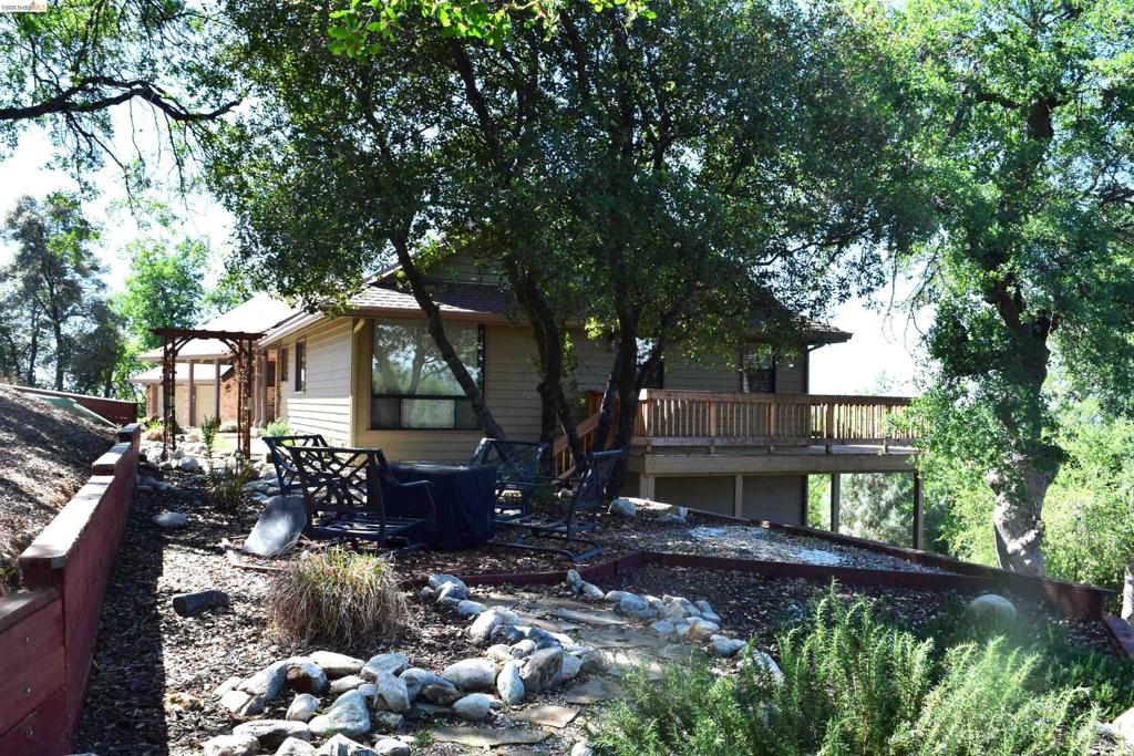 16592 Parkridge Ave, Sonora, CA 95370