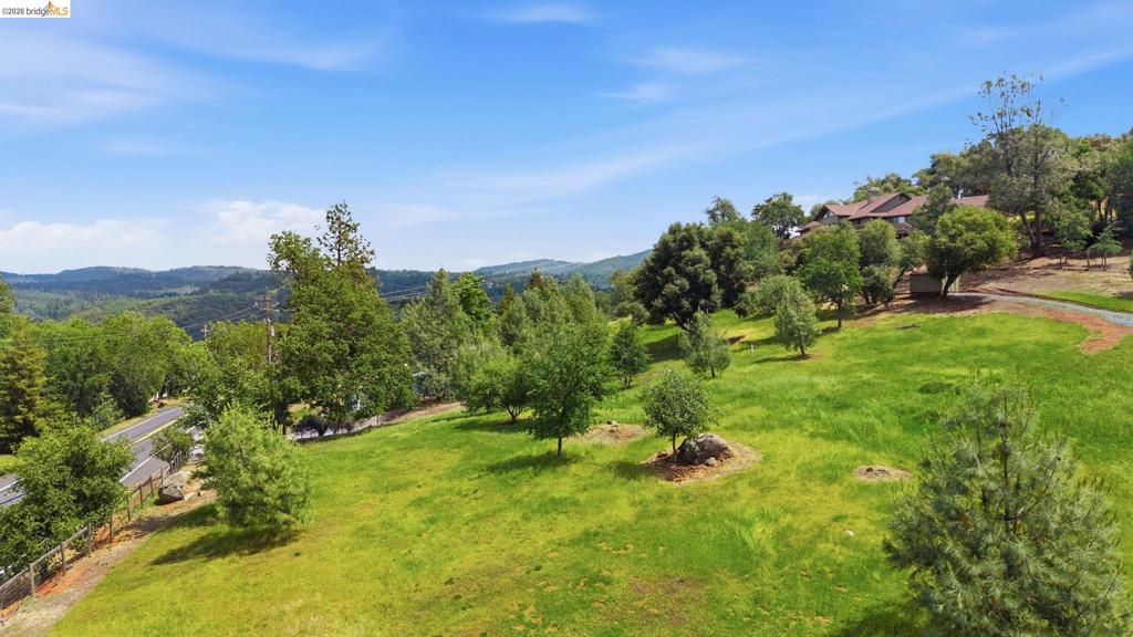 16592 Parkridge Ave, Sonora, CA 95370