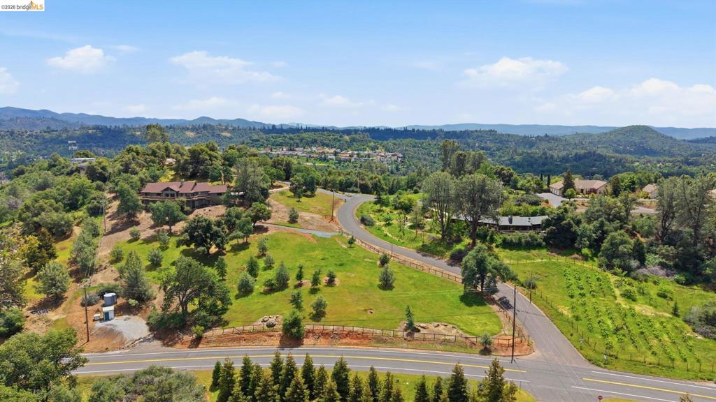 16592 Parkridge Ave, Sonora, CA 95370