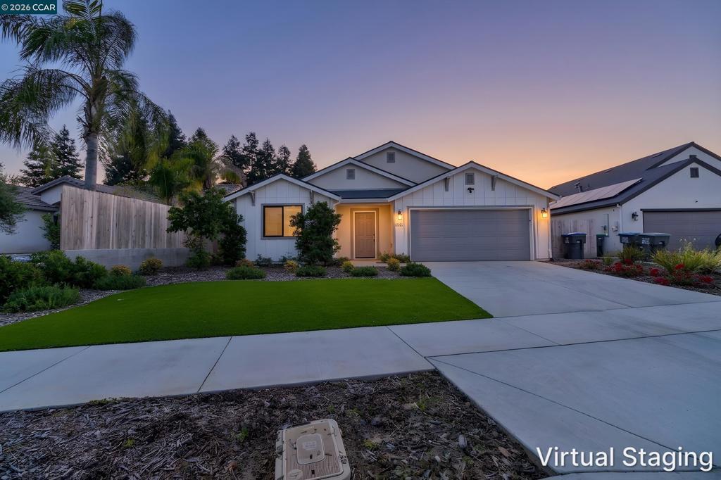 2245 E Oak Ave, Visalia, CA 93292