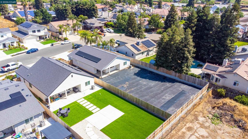 2245 E Oak Ave, Visalia, CA 93292