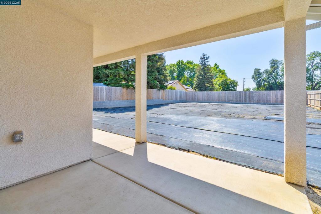 2245 E Oak Ave, Visalia, CA 93292