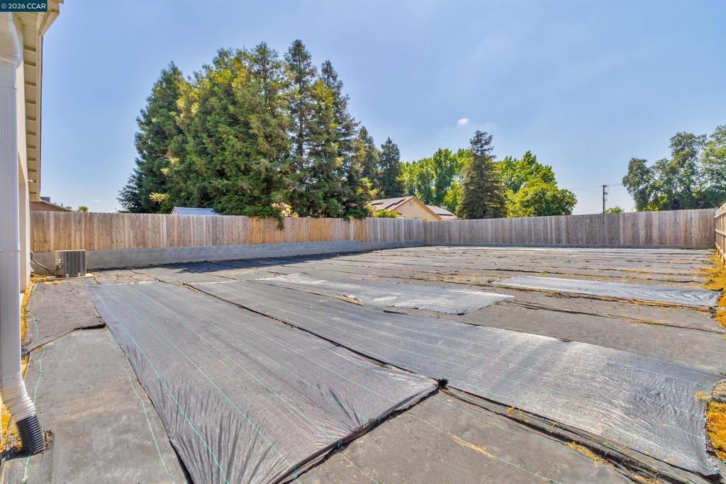 2245 E Oak Ave, Visalia, CA 93292