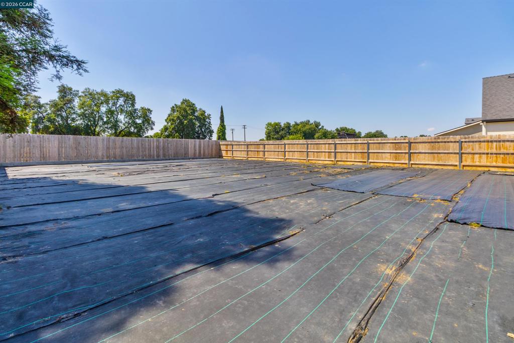 2245 E Oak Ave, Visalia, CA 93292