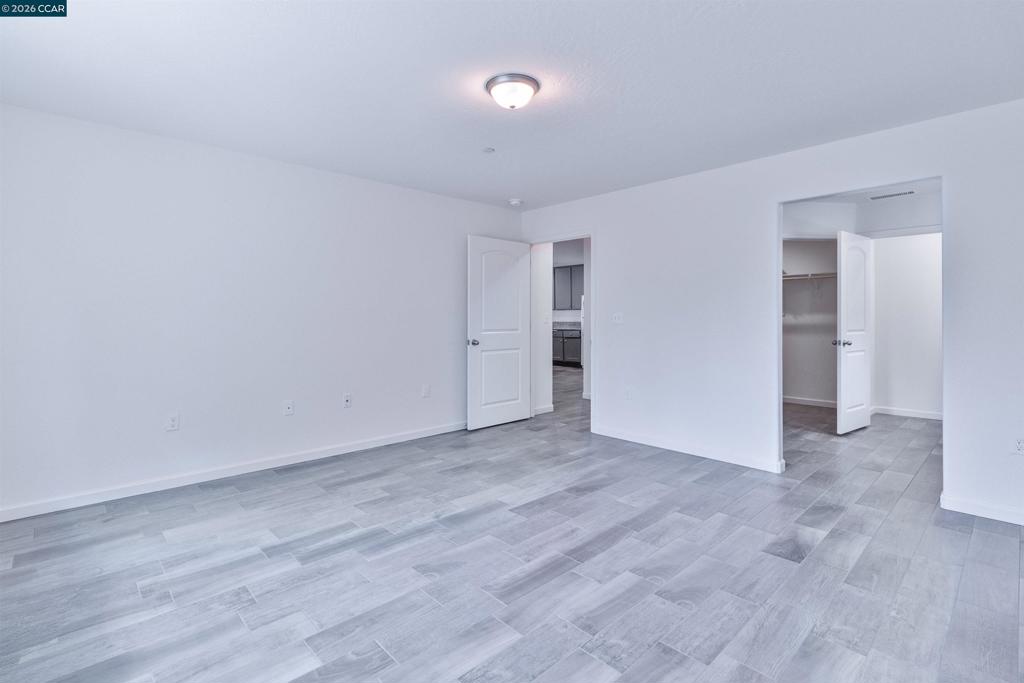 2245 E Oak Ave, Visalia, CA 93292