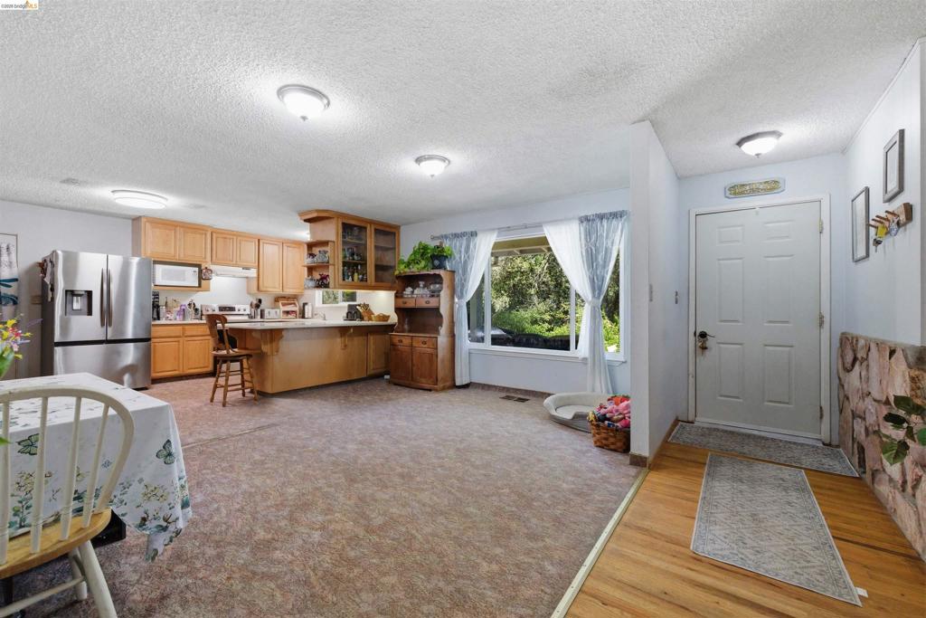 376 Calaveras Way, Sonora, CA 95370-6954