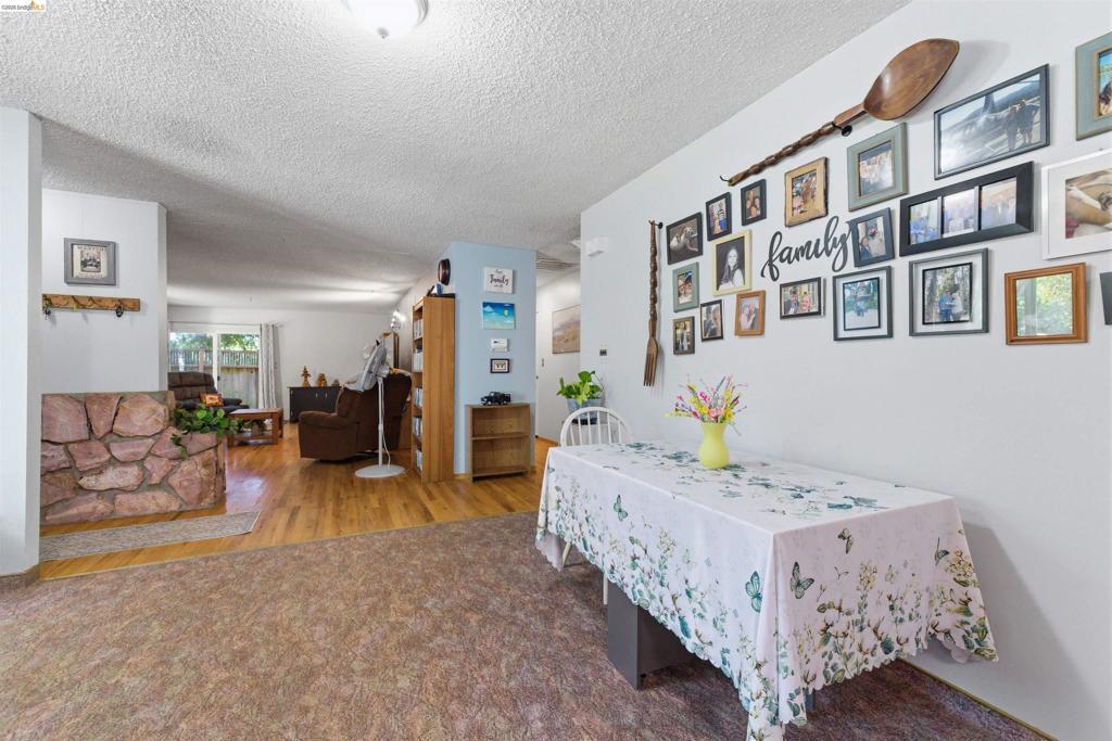 376 Calaveras Way, Sonora, CA 95370-6954