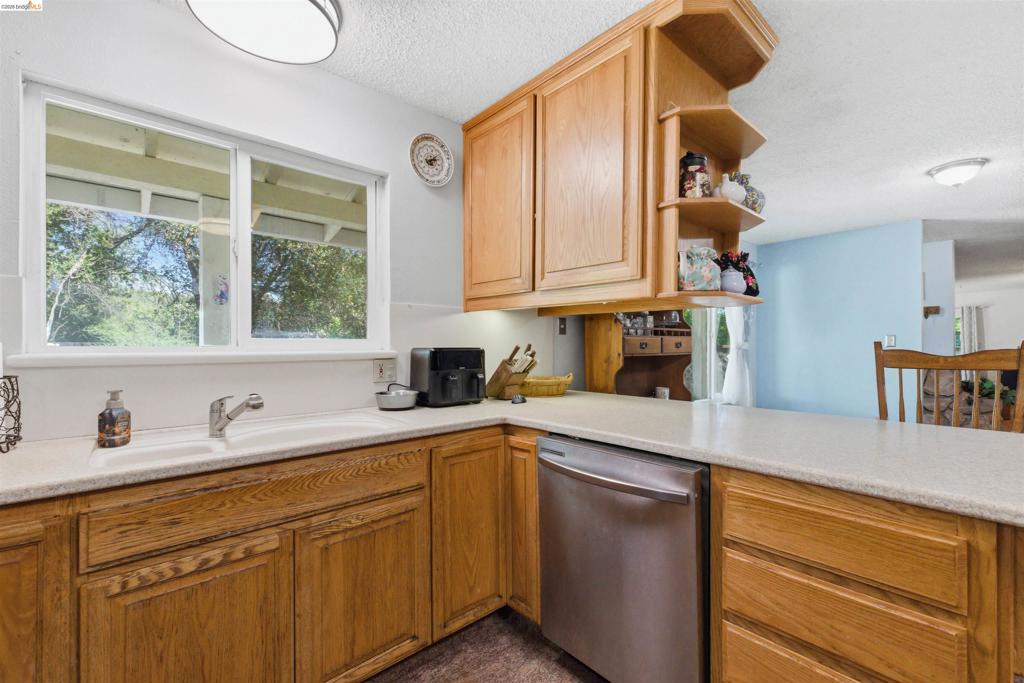 376 Calaveras Way, Sonora, CA 95370-6954
