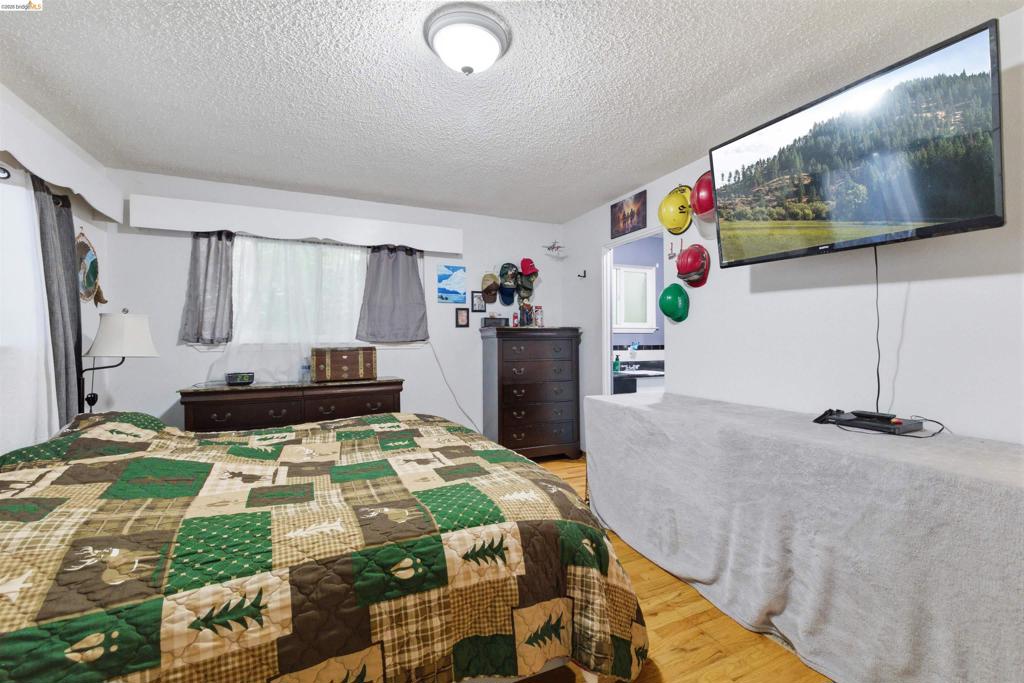 376 Calaveras Way, Sonora, CA 95370-6954