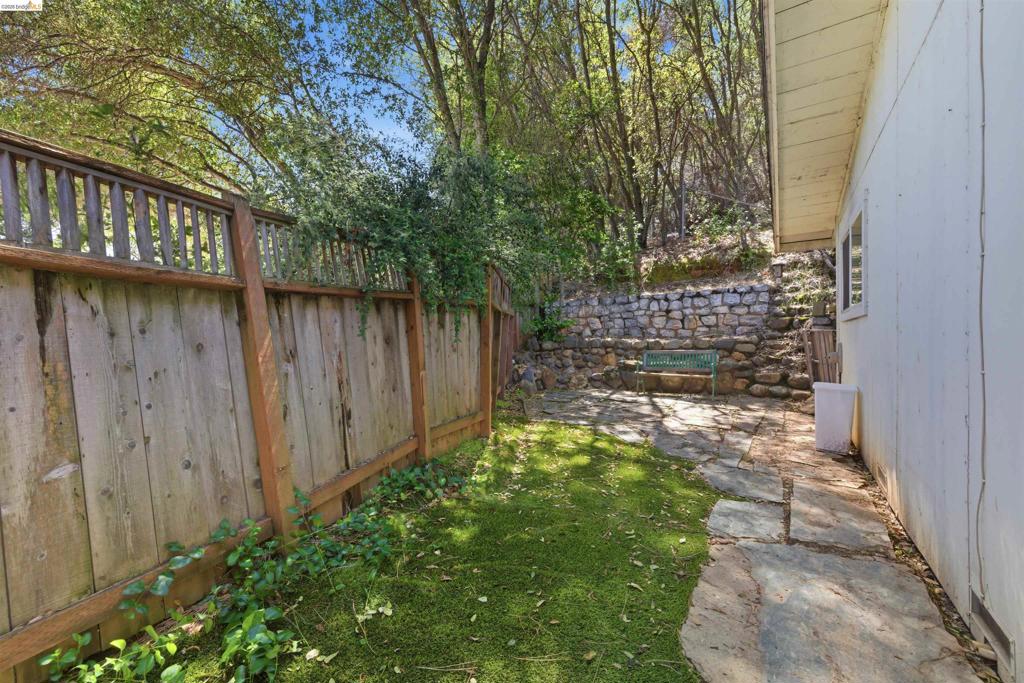 376 Calaveras Way, Sonora, CA 95370-6954