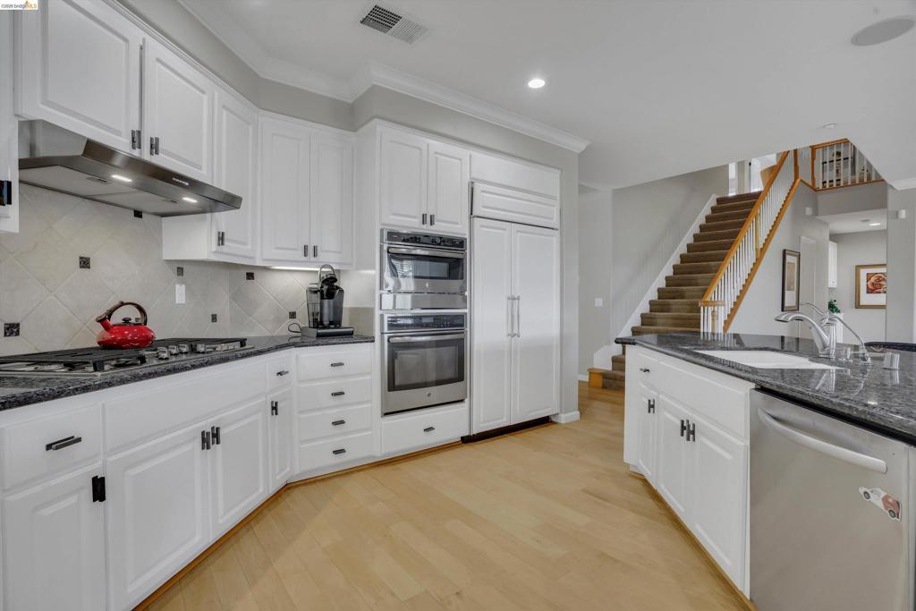 179 E Country Club Dr, Brentwood (CC), CA 94513