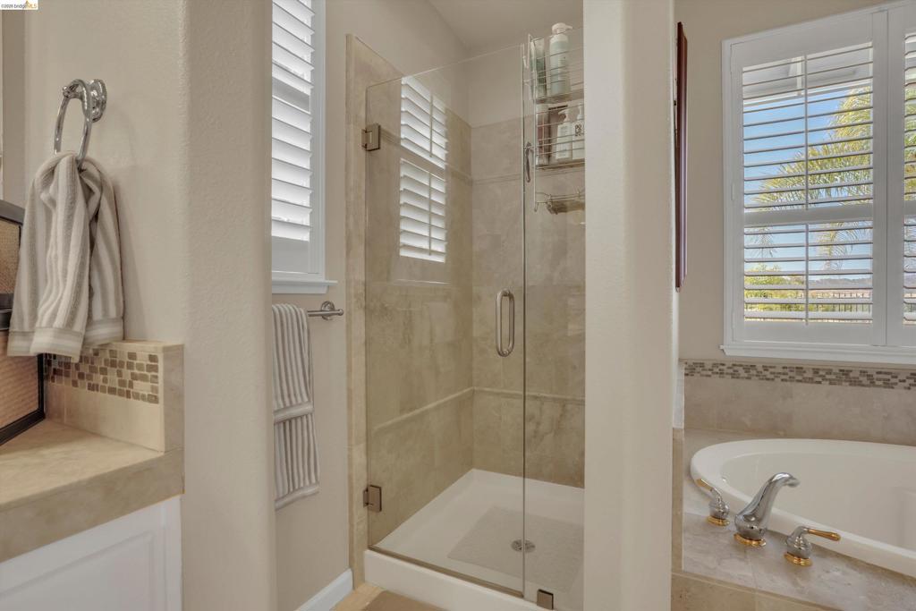 179 E Country Club Dr, Brentwood (CC), CA 94513