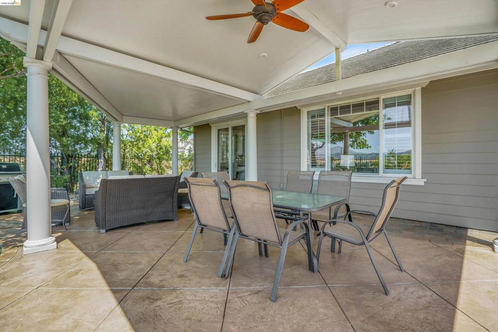 179 E Country Club Dr, Brentwood (CC), CA 94513