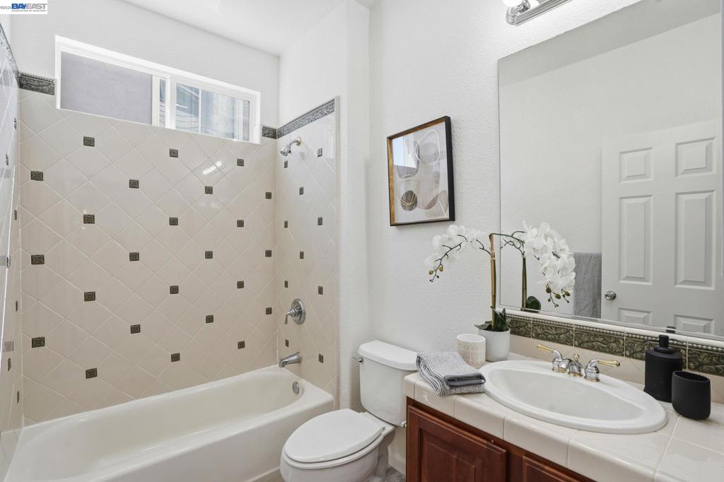 705 Iris Ct, Brentwood (CC), CA 94513