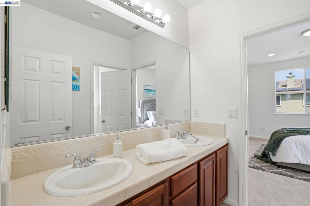 705 Iris Ct, Brentwood (CC), CA 94513